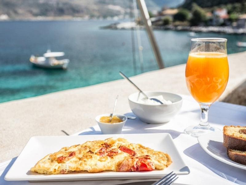 brunch on boat charter