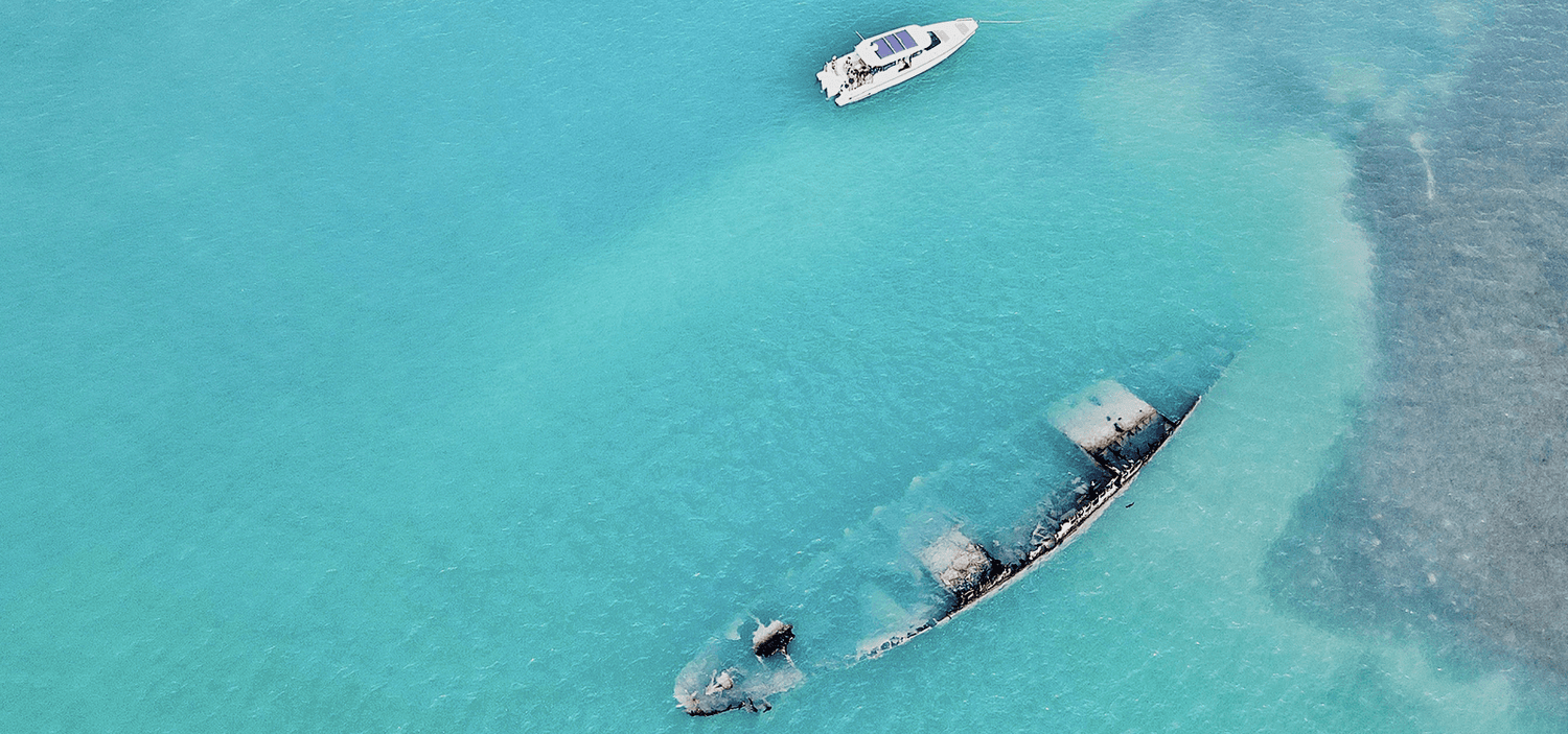 yacht charter viewing ship wreckage