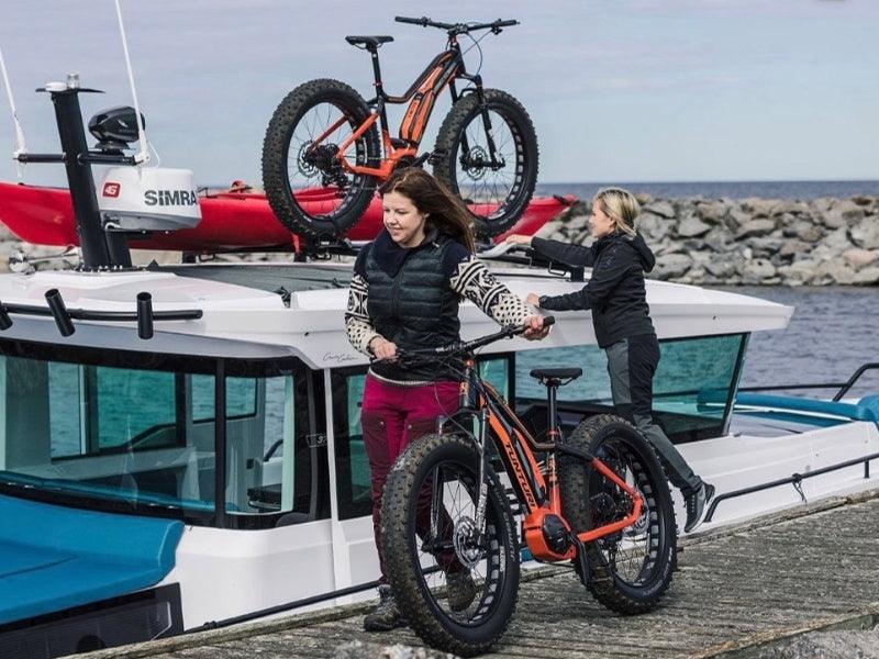 unloading electric bikes from boat charter