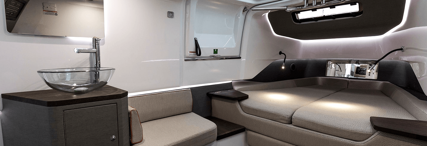 axopar 37 range interior