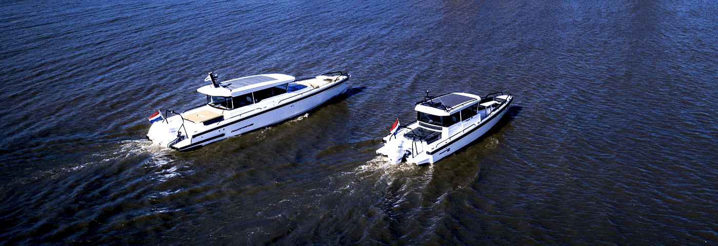 luxury adventure boat charters