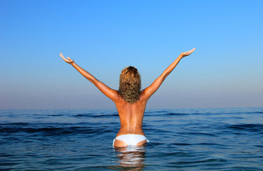 Wunderschne Nude In Boat Ebenbild